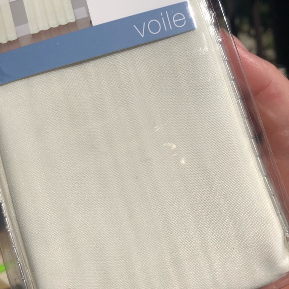 VUE SIGNATURE Sheer Curtain (Two panels) - Picture 3 of 3